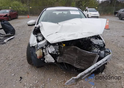 2016 Ford Focus Se z USA, uszkodzony, nr VIN 1FADP3K20GL283804